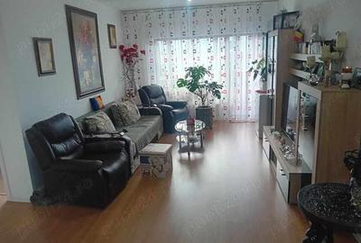 Ap 2 Cam 1 Mai 60mp bloc nou lux etaj 5 priveliste parcare boxa semimobilat luminos calduros - 13