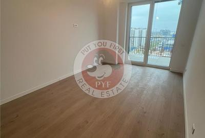 Apartament cu 3 camere decomandat în Titan