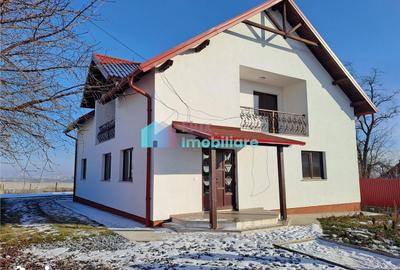 Casă cu 6 camere cu Teren 759 Mp în Moara - 11