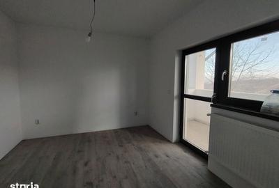 Casă cu 4 camere cu Teren 400 Mp în Bucium - 13