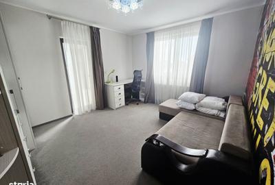 Casă cu 8 camere cu Teren 595 Mp în Târgșoru Vechi - 12