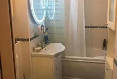 Apartament cu 2 camere decomandat în Complex Studențesc