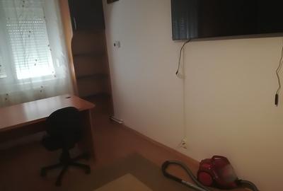 Proprietar apartament 2 camere Decomandat et.3 _Gura Leului-Fabrica - 10