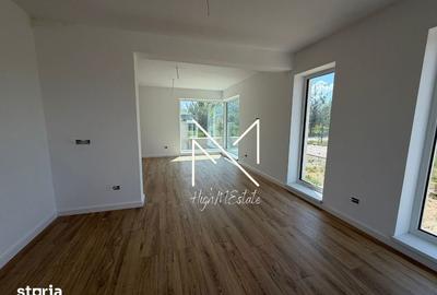 Casă cu 4 camere cu Teren 400 Mp în Central