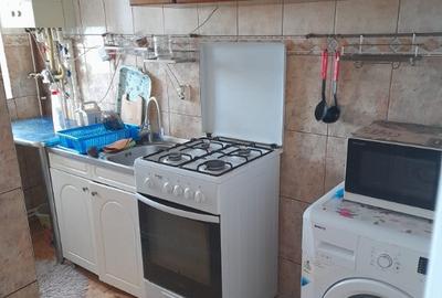 Inchiriez apartament 2 camere Micro 21 - 3