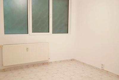 Apartament cu 4 camere semidecomandat în Drumul Taberei - 6