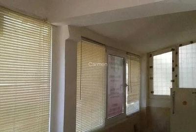 Apartament cu 5 camere semidecomandat în Central
