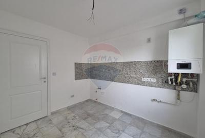 Apartament cu 3 camere decomandat în Kogălniceanu - 2