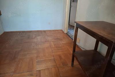 Vand!!! Ap 2 cam total decomandat etaj 3 Vlaicu - 7