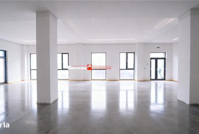 Spațiu comercial, de 150 mp, în Orașul Nou - 6