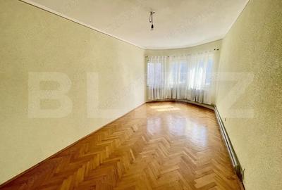 Casă cu 3 camere cu Teren 235 Mp în Central