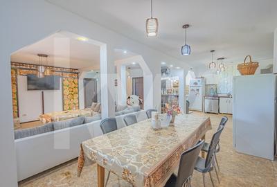 Casa de vacanta spatioasa cu priveliste spectaculoasa in Tocile - 13