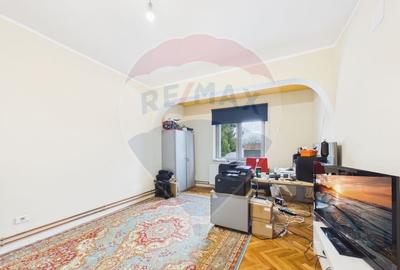 Casă cu 7 camere cu Teren 605 Mp în Snagov - 23