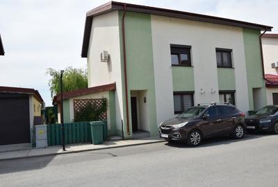Duplex cu 5 camere cu Canalizare în Central - 7