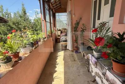 Casă cu 4 camere cu Teren 1053 Mp în Central
