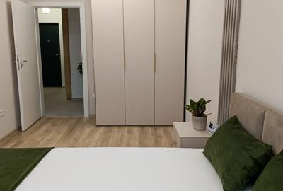 Apartament cu 2 camere decomandat în Tractorul - 5