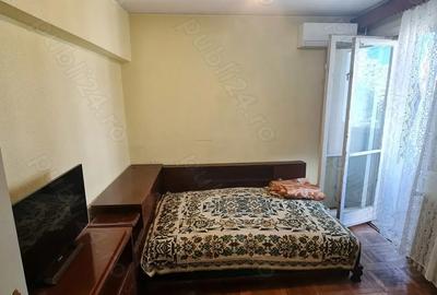Apartament cu 3 camere semidecomandat, mobilat în Gara de Nord