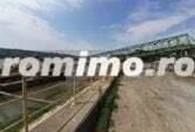 Oltenita - teren pe malul Dunarii cu chei betonat si ponton pt barje - 2