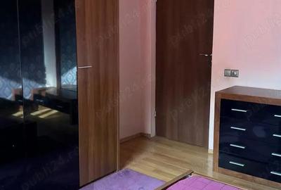 Apartament trei camere in Raul Doamnei bloc din 2010 - 11