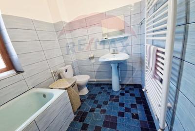 Casa / Vila  str. Ana Ipatescu S+P+1 , 5 camere , teren - 252 mp - 16