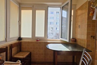 Apartament cu 2 camere decomandat, mobilat în Titan - 9