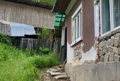 Casă cu 3 camere în Vărzăroaia - 8