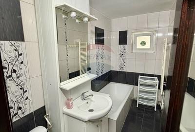 Apartament cu 3 camere decomandat în Central - 12