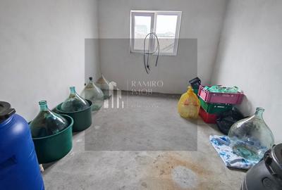 Casă cu 7 camere cu Canalizare în Progresul - 9