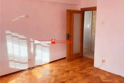 Apartament cu 3 camere decomandat în Decebal - 2