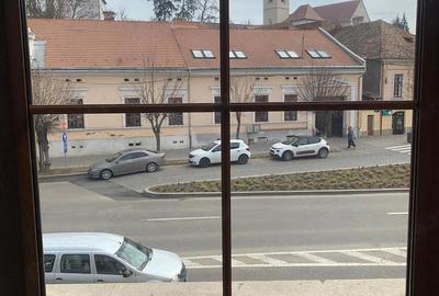 Spațiu comercial, de 100 mp, în Ultracentral - 5