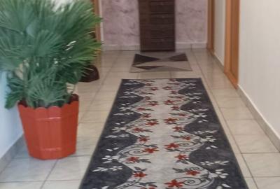 Casă cu 4 camere în Central - 3