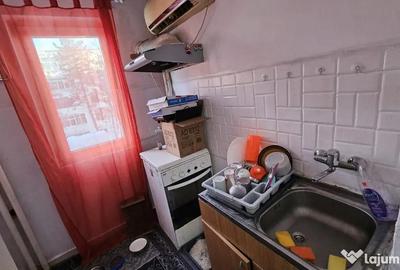 Apartament cu 3 camere decomandat în Central - 2