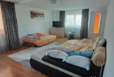 Casă cu 5 camere cu Teren 590 Mp în Central - 4