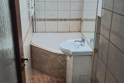 Inchiriez apartament 2 camere in Rogerius, str. Galileo Galilei - 5