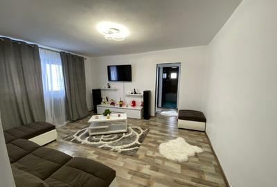 Vand Apartament cu 2 camere - 1