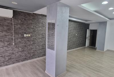 Spațiu comercial, 52 mp în Central - 2