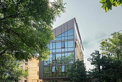 Birou, de 952 mp, în Drumul Sării - 1