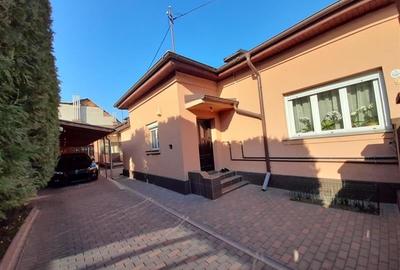 Casă cu 6 camere în Central