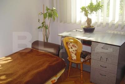 Apartament, 3 camere, decomandat, 70 mp, garaj, zona strazii Tasnad Apartament, 3 camere, decomandat, 70 mp, garaj, zona strazii Tasnad - 5