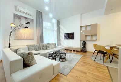 Apartament cu 2 camere semidecomandat, mobilat în Soarelui
