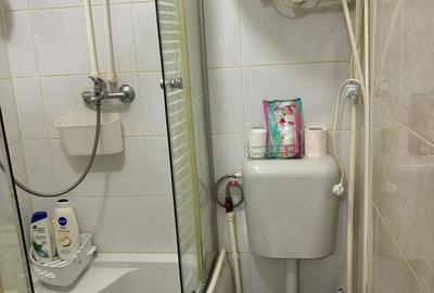 Garsonieră decomandată în ISR - 4