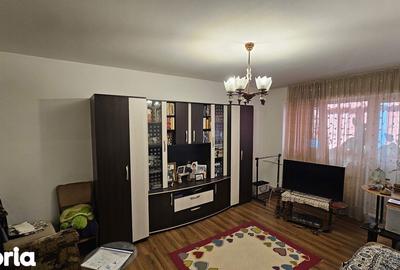 Apartament cu 2 camere decomandat în Hipodrom