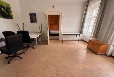 Apartament 3,5 camere,100mp, etaj 1-strada Postavarului - 4