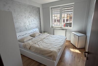 Apartament cu 3 camere decomandat în Apărătorii Patriei - 5