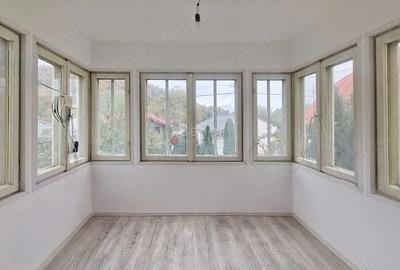 Casă cu Teren 273 Mp în Central