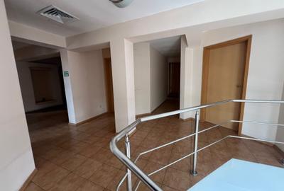 Spațiu MultifuSpațiu Modern 663 mp – Potrivit Grădinițe sau Școli - 10