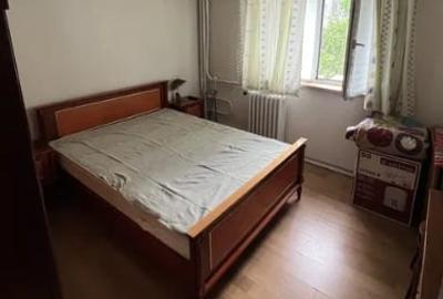 Victoriei METROU ,bl. reabilitat,decomandat, 2 bai,geam la baie,Liber