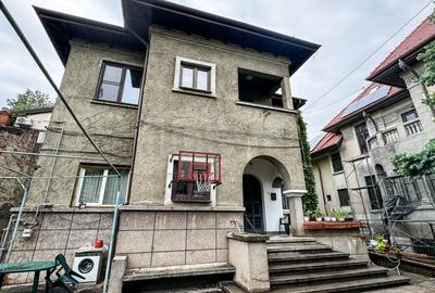 Casă individuală cu 11 camere cu Canalizare în Cotroceni - 2