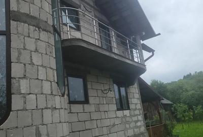 Casă cu 5 camere în Bogdan Vodă - 5