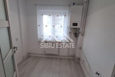 Apartament decomandat cu 2 camere, balcon, etaj 3, recent renovat, -Sibiu - 5